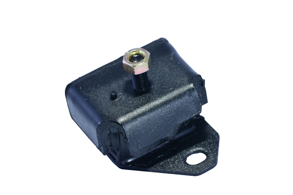 SOPORTE MOTOR NKR DERECHO