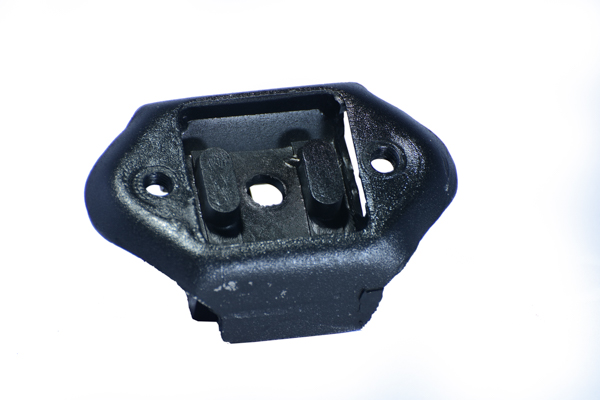 SOPORTE CAJA PRINCIPAL SJ-410 SJ-413 Y CHEVROLET SAMURAI