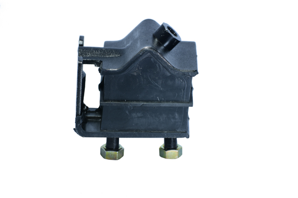 SOPORTE MOTOR CARGO 815 CUMMINS 4 BT